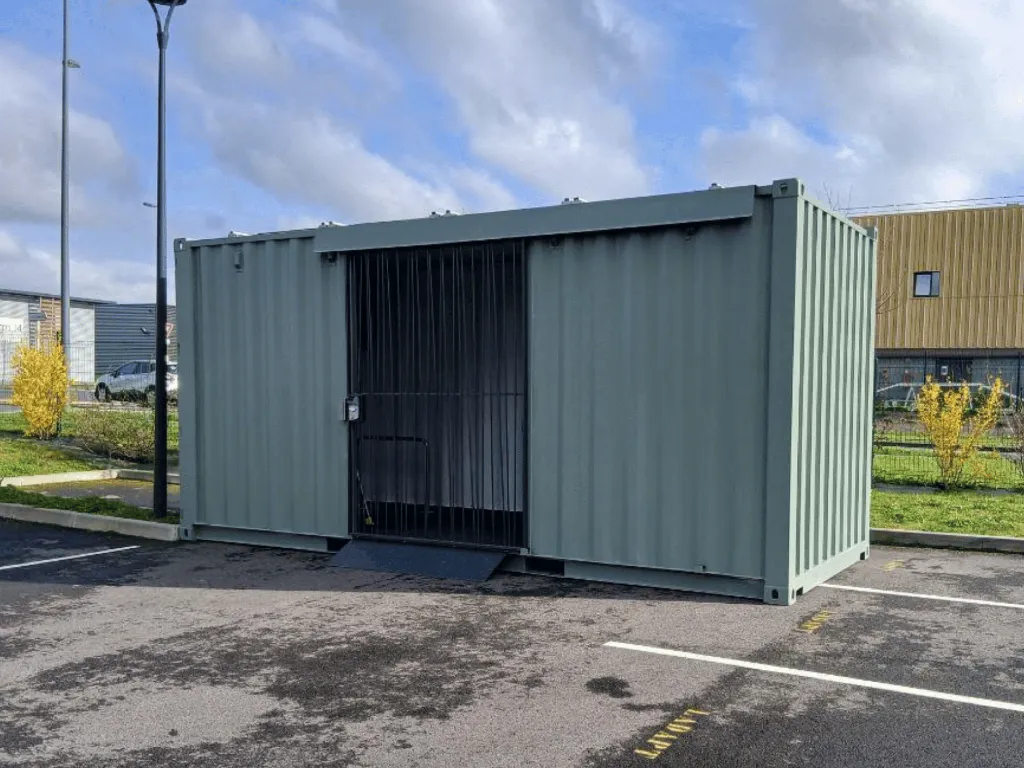 lapiaz fermé RAL 7016 (2).webp