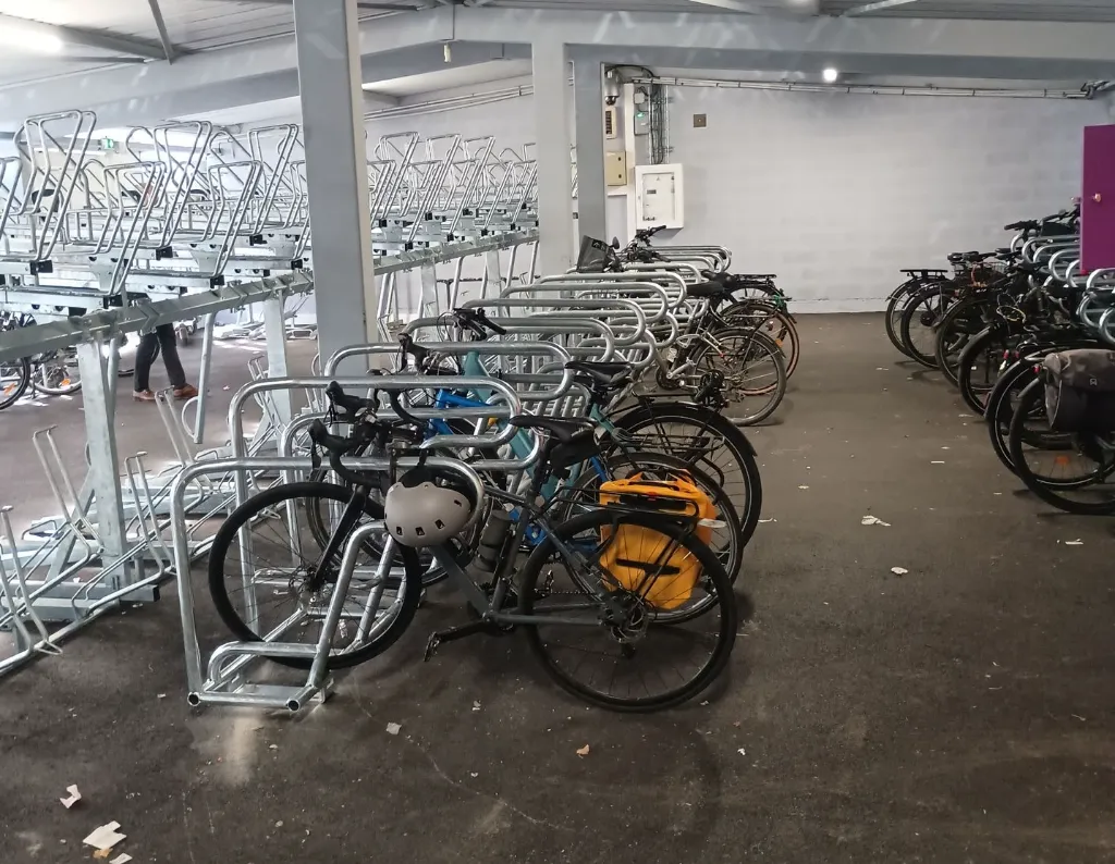 ByCommute installe des arceaux Taillefer et racks duo à IGR.webp